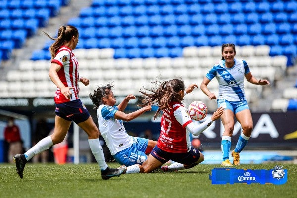 Puebla vs Chivas en el Estadio Cuauhtémoc