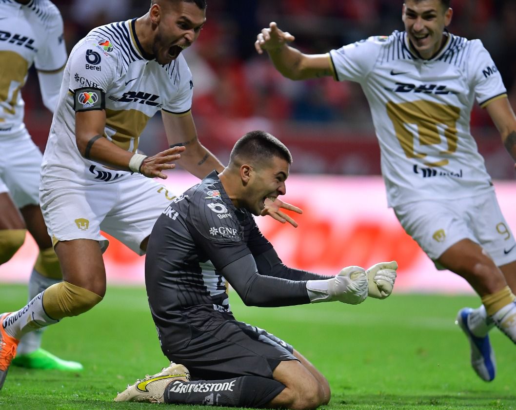 Julio González tras anotar el gol del empate en el último minuto