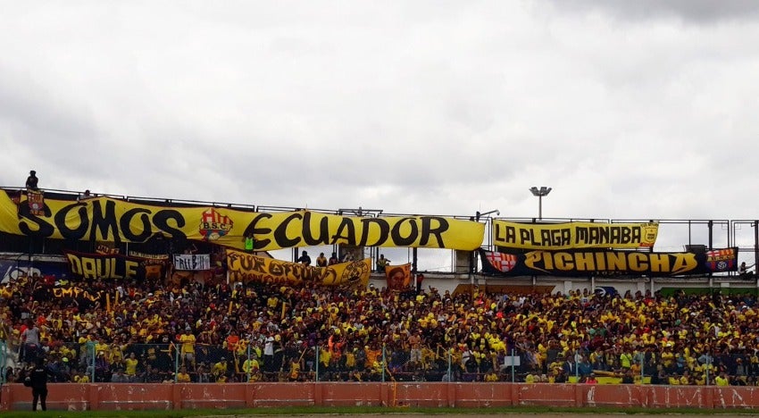 Afición de Ecuador en un partido