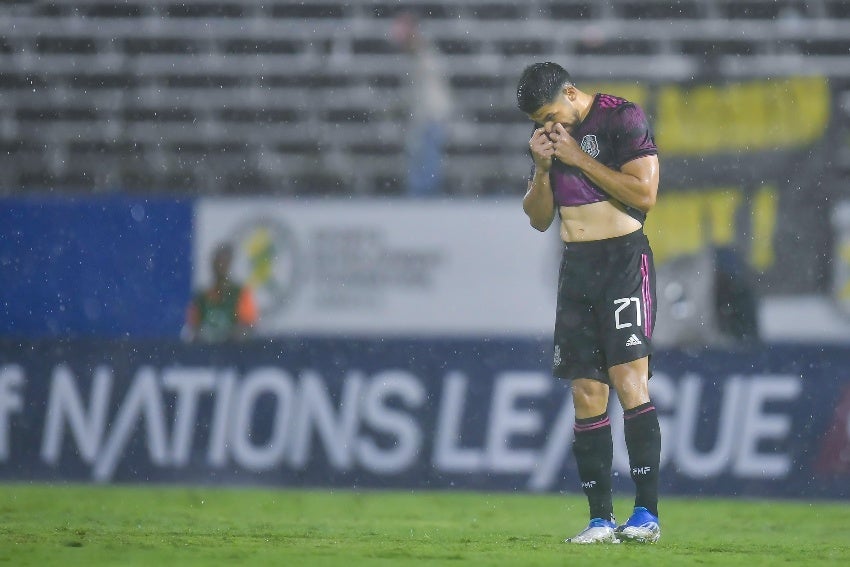 Henry Martín en celebración de gol con el Tricolor