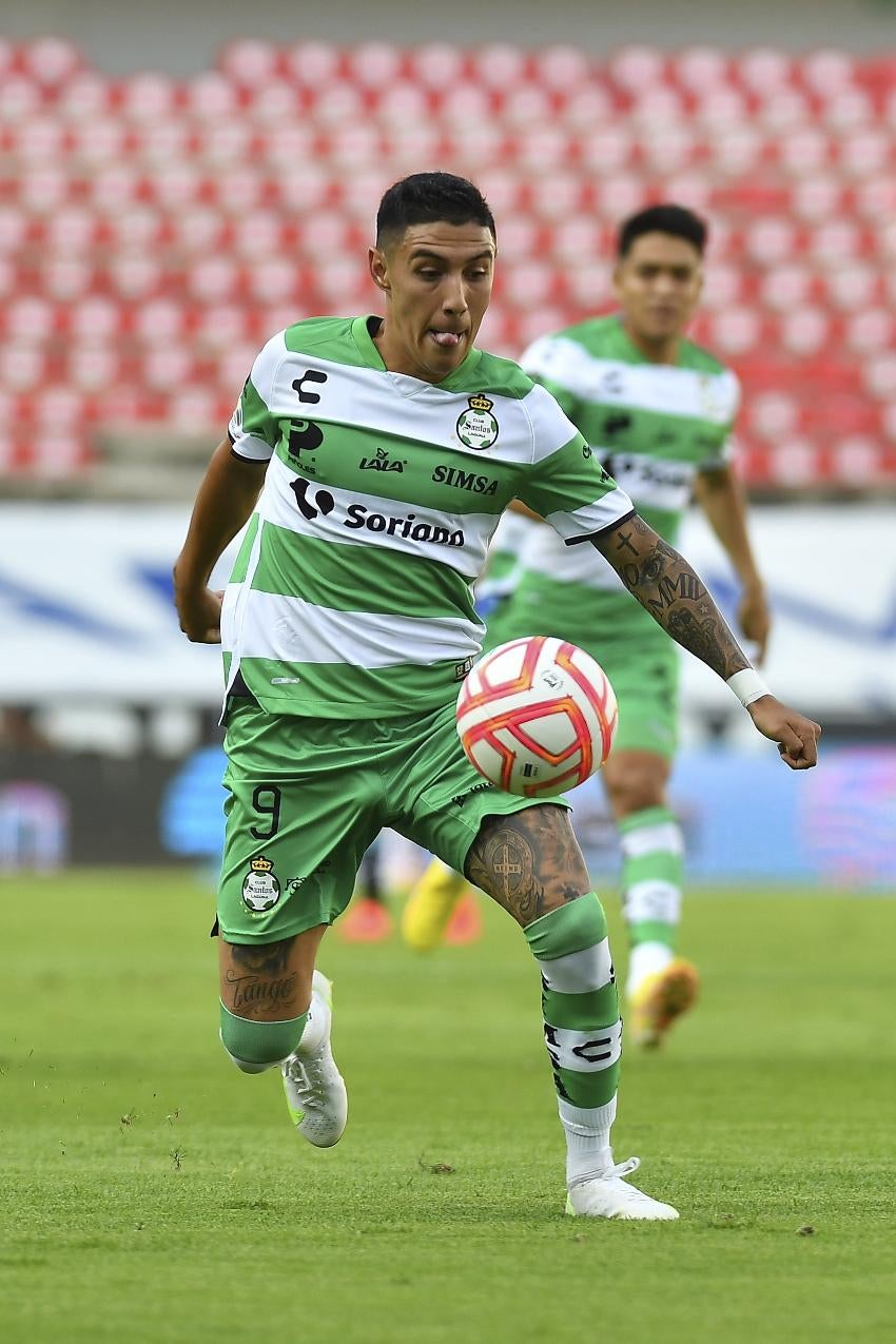 Leo Suárez, ex de América en Santos