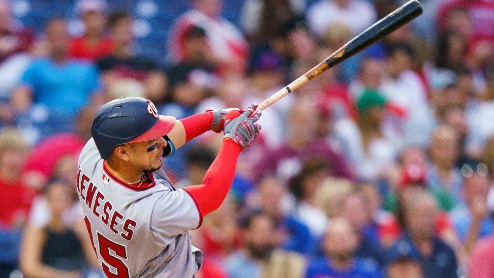 Joey Meneses: Octavo cuadrangular del mexicano en derrota de Nationals ante Phillies