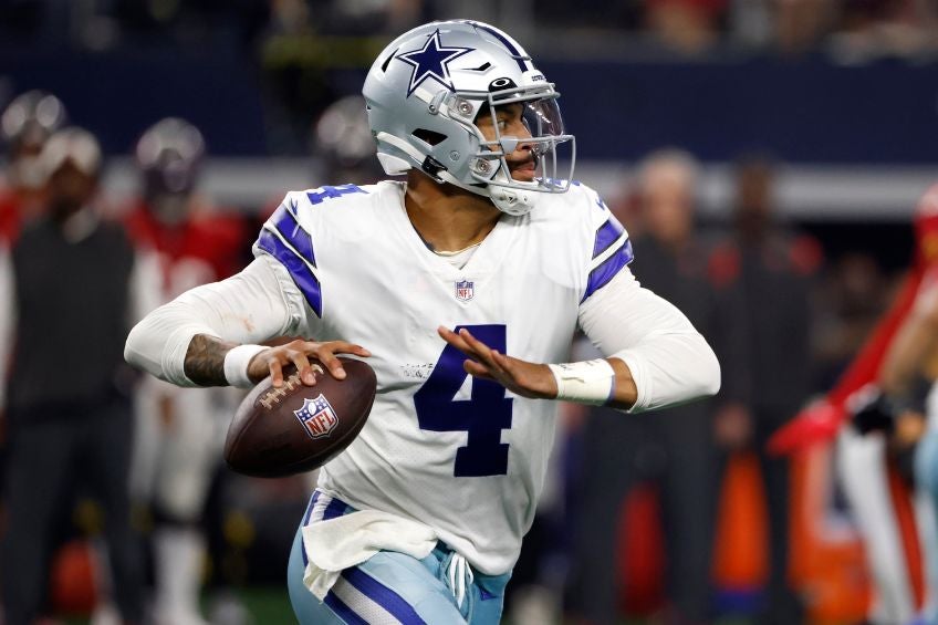 Dak Prescott durante un partido de los Cowboys