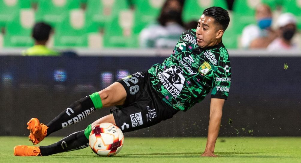 David Ramírez durante un partido del León