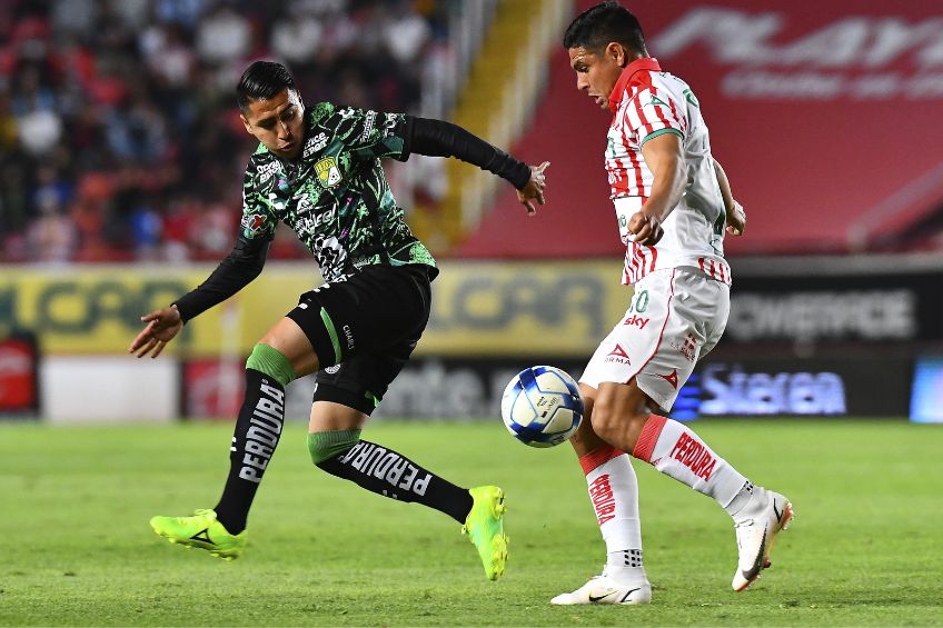 David Ramírez durante un partido del León