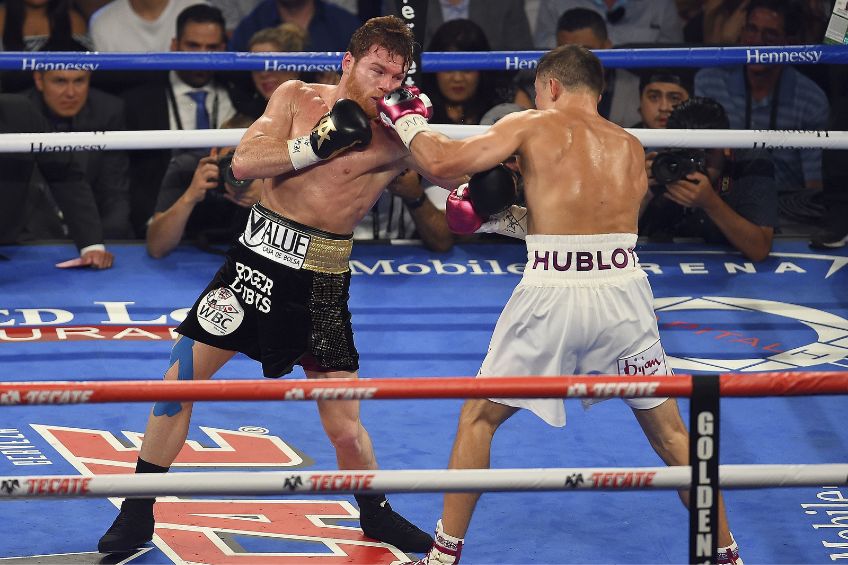 Canelo y Golovkin durante una pelea