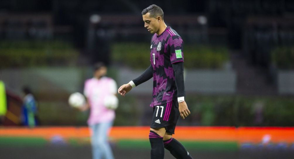 Rogelio Funes Mori durante un partido de México