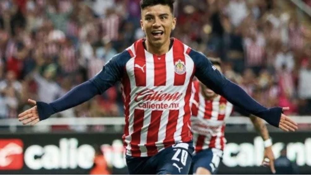 Fernando en un partido con Chivas