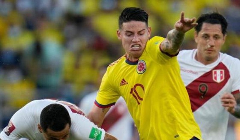 James Rodríguez en juego ante Perú