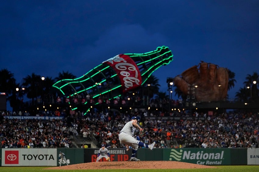 MLB México on X: ¡Que gran temporada de Julio Urías! El culichi