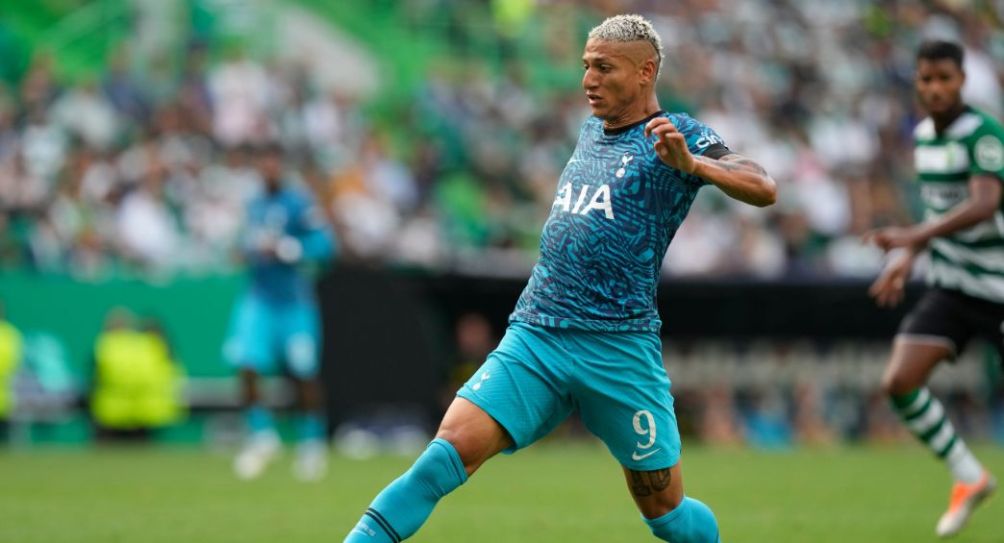 Richarlison durante un partido del Tottenham