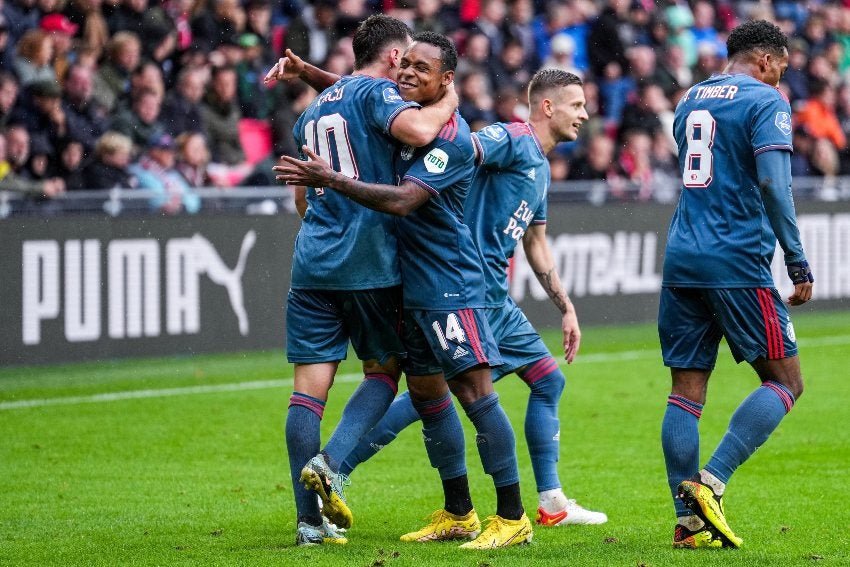 Feyenoord en celebración de gol 