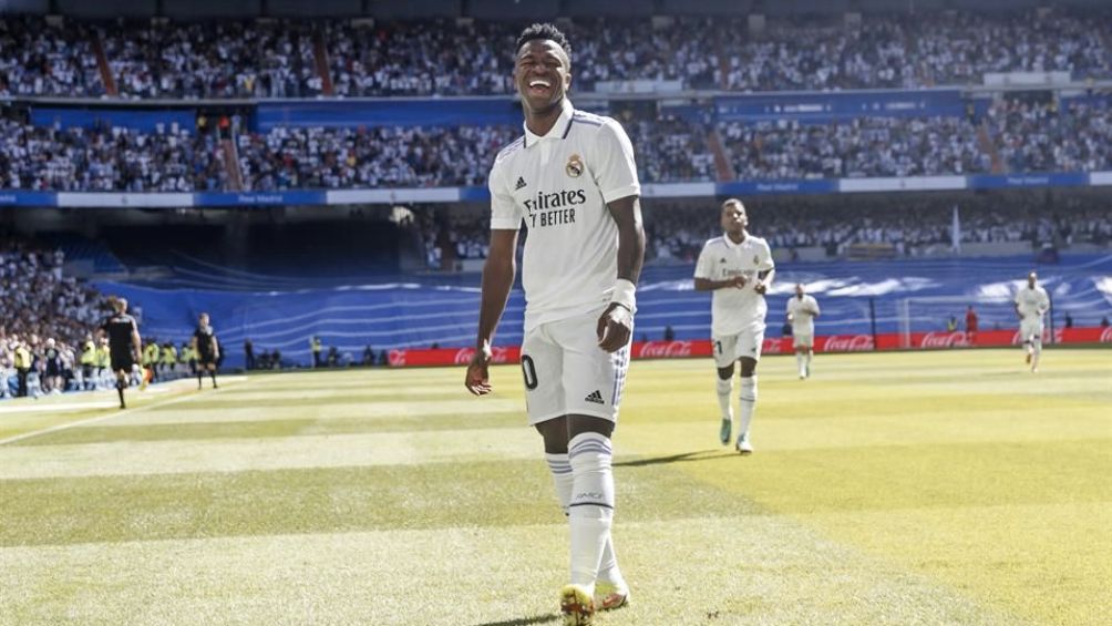 Vinicius celebra en el Bernabeú