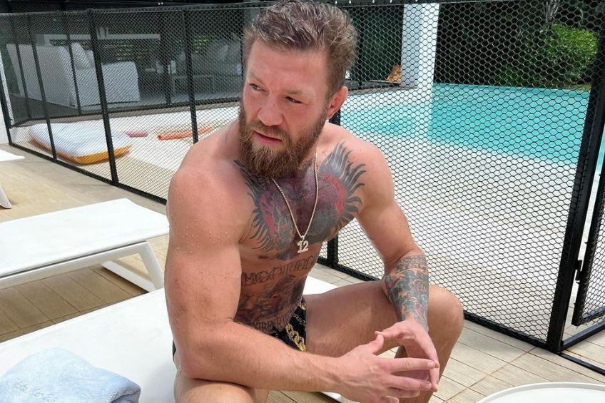 Conor McGregor disfrutando de su tiempo libre