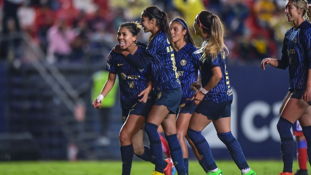 América Femenil en festejo de gol