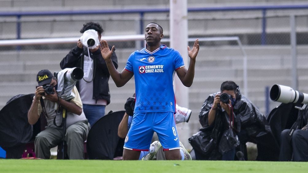 Gonzalo Carneiro, delantero de Cruz Azul