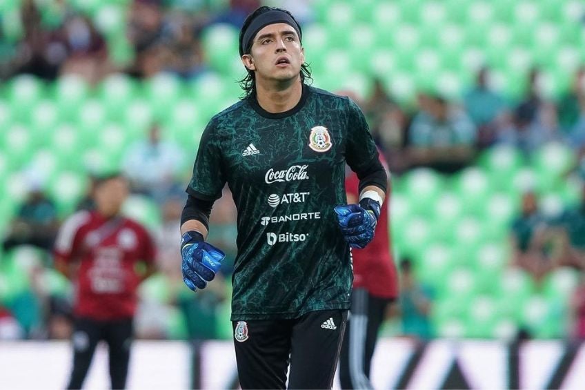 Carlos Acevedo previo a un partido de México