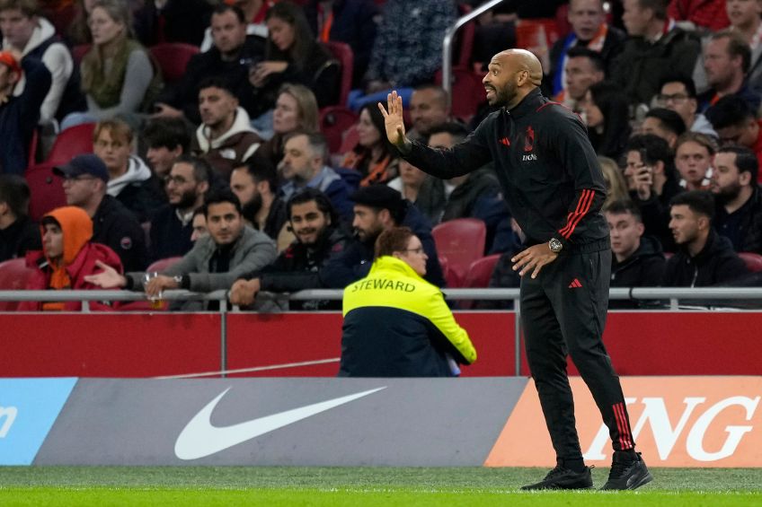 Thierry Henry dirigiendo a Bélgica