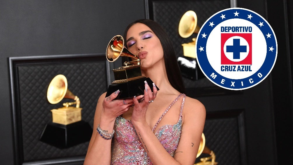 Dua Lipa tras ganar un premio Grammy 