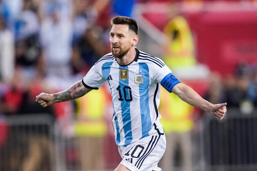 Messi en celebración de gol con Argentina