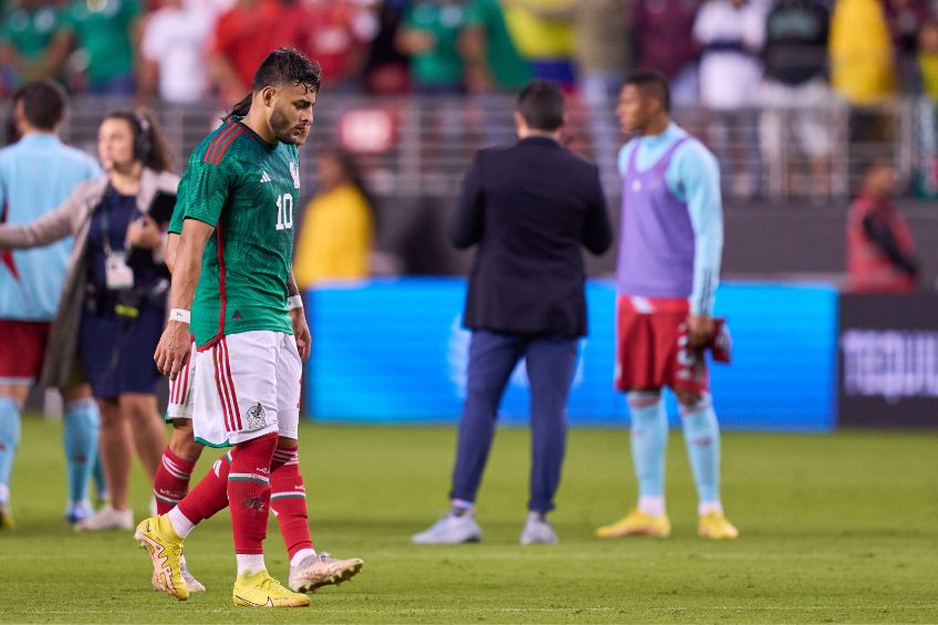 Alexis Vega tras un partido de México