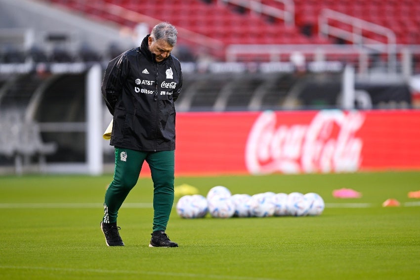 Tata Martino en entrenamiento con el Tri