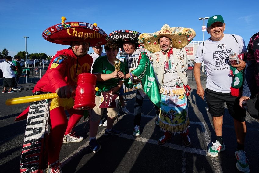 Afición mexicana en el partido vs Colombia