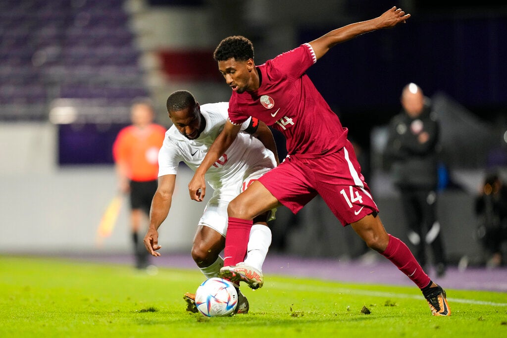 Selección de Qatar en acción previo a la Copa del Mundo