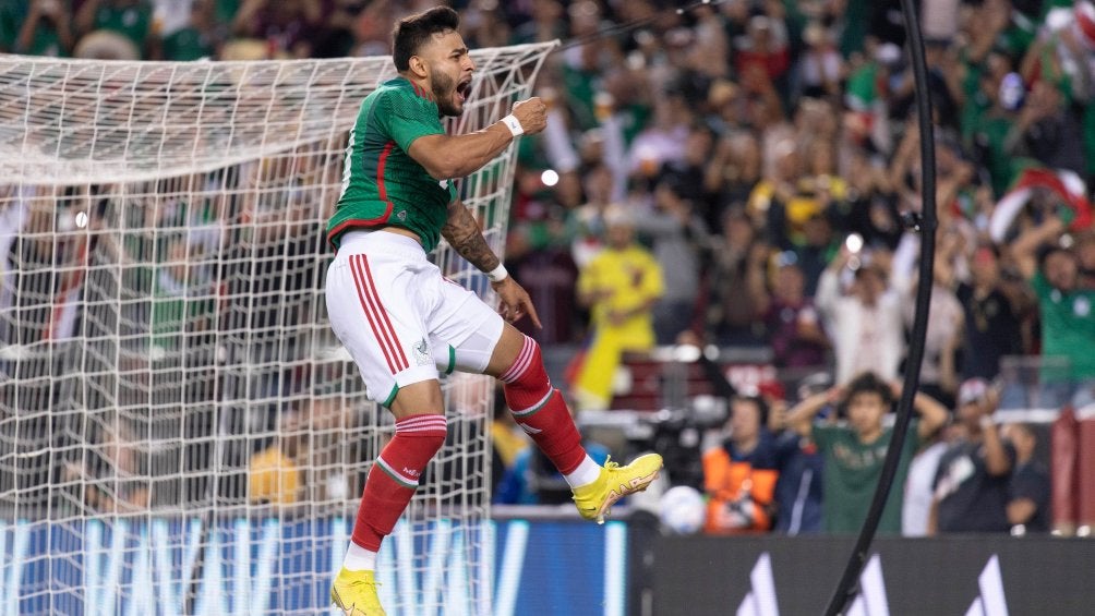 Alexis en festejo con la Selección Mexicana