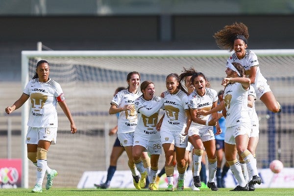 Pumas Femenil celebra