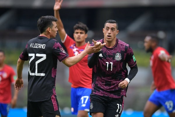 Rogelio junto al Chucky Lozano