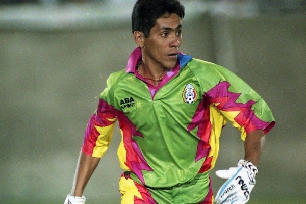 Jorge Campos, histórico en la portería de México