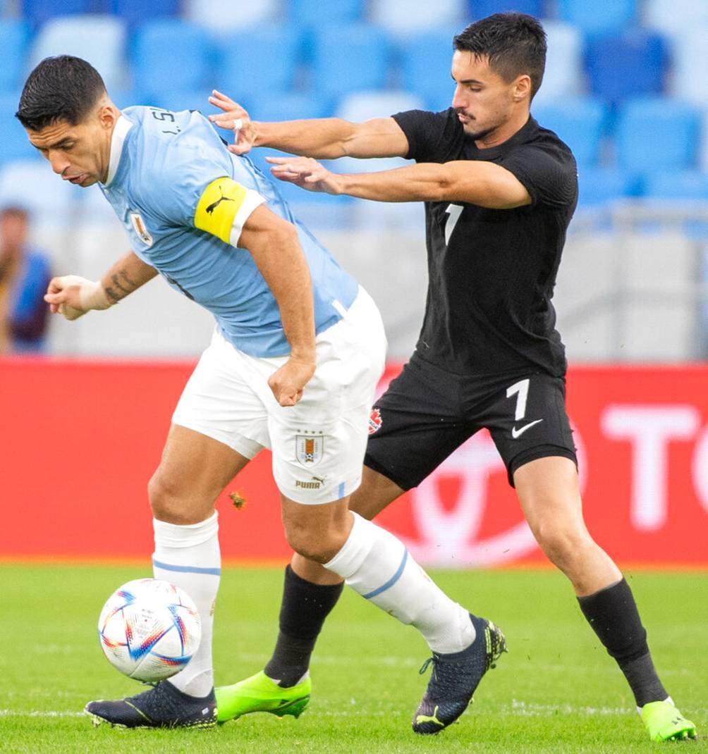 Luis Suárez en partido con Uruguay