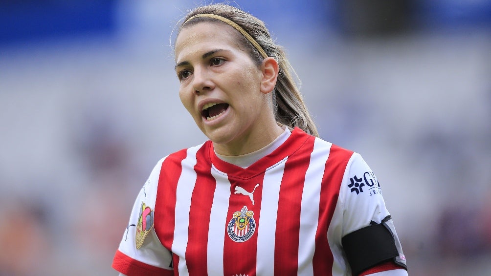 Licha Cervantes en un partido de Chivas Femenil