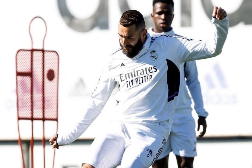 Karim Benzema entrenando con el Real Madrid