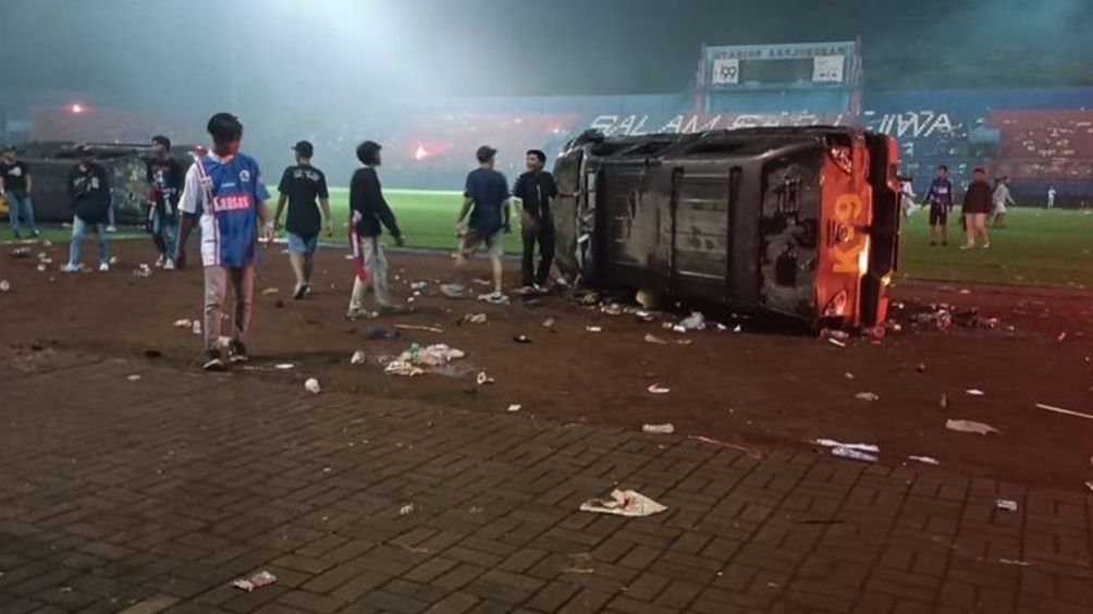 La historia del futbol se manchó nuevamente 