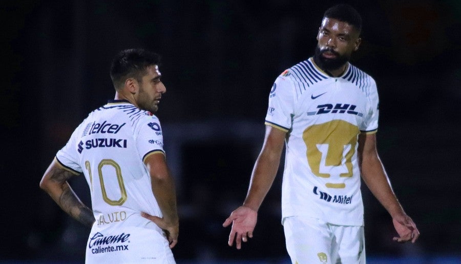 Jugadores de Pumas tras derrota ante Juárez