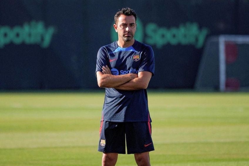 Xavi entrenando al Barcelona