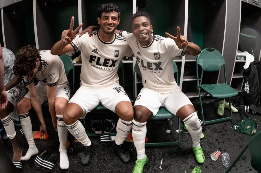 Carlos Vela tras un partido del LAFC