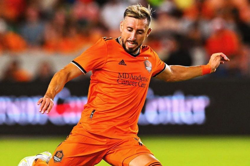 Héctor Herrera durante un partido del Houston Dynamo