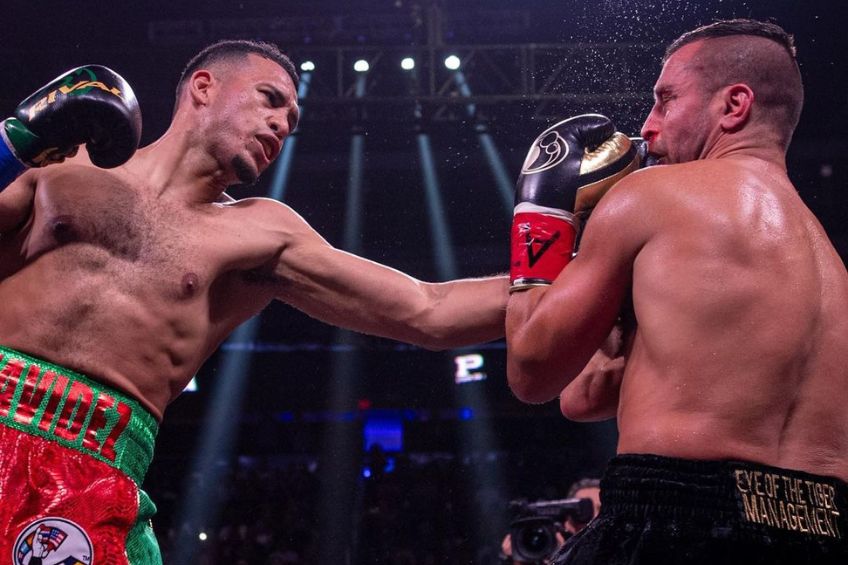 David Benavidez durante una pelea