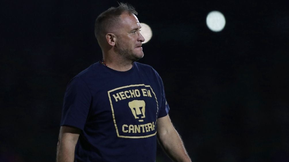 Lillini deja el banquillo de Pumas