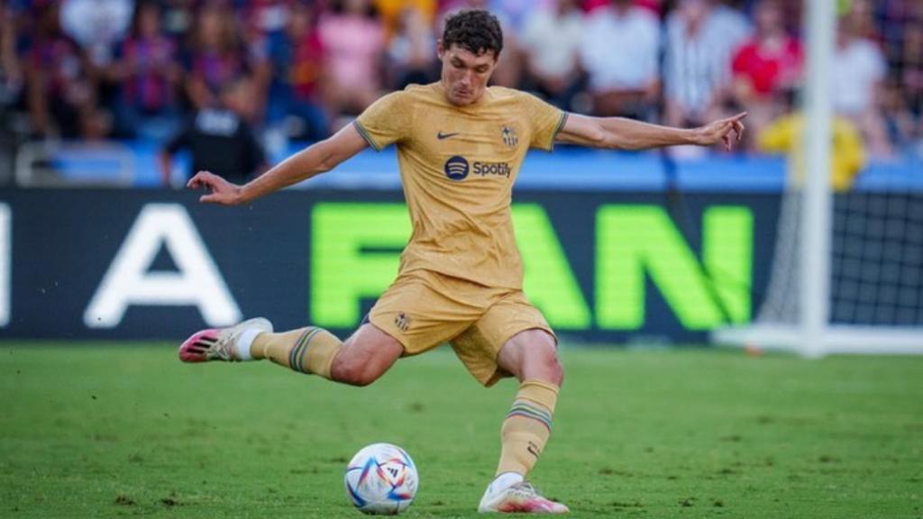 Christensen en la pretemporada con el Barcelona