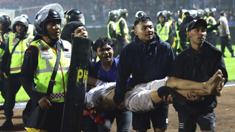 Violencia en el futbol de Indonesia