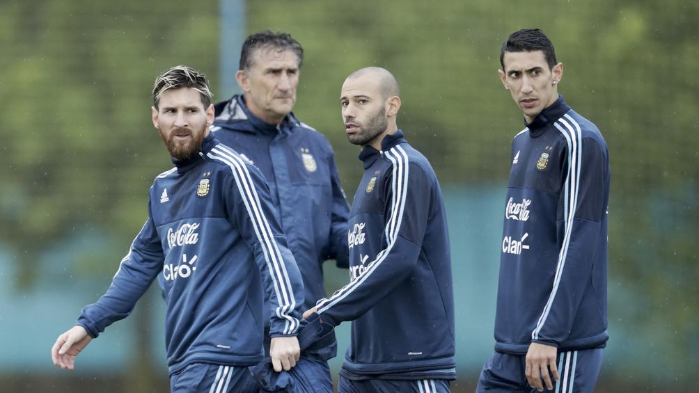 Mascherano en concentración con Argentina