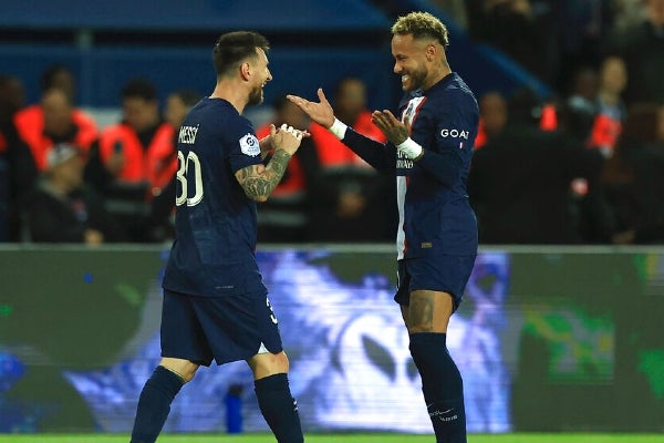 Messi junto a Neymar en el PSG