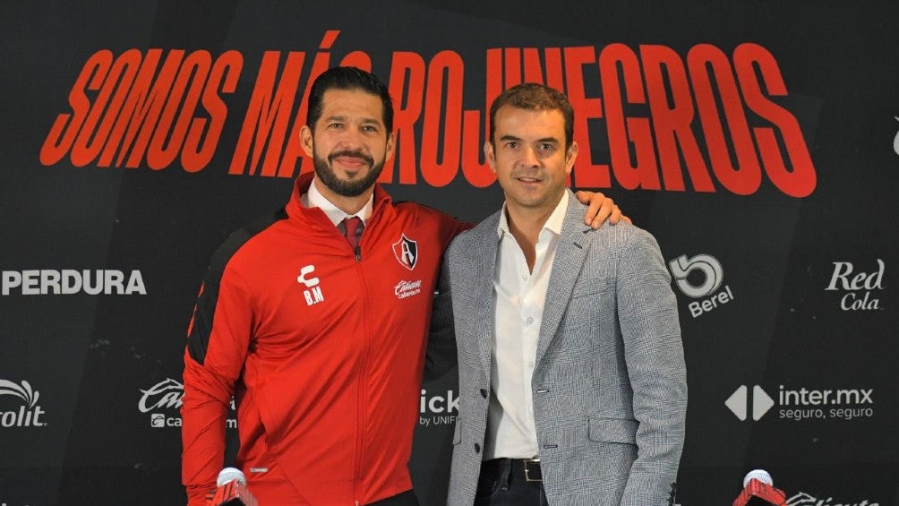 Benjamín Mora fue presentado como entrenador del Atlas