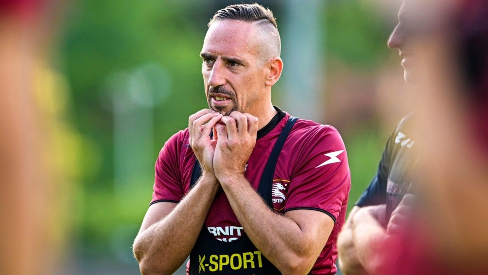 Franck Ribéry con el Salernitana