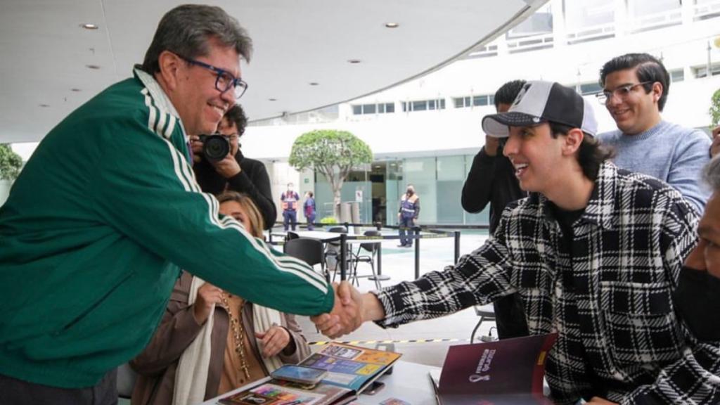 Ricardo y un influencer en el Senado 