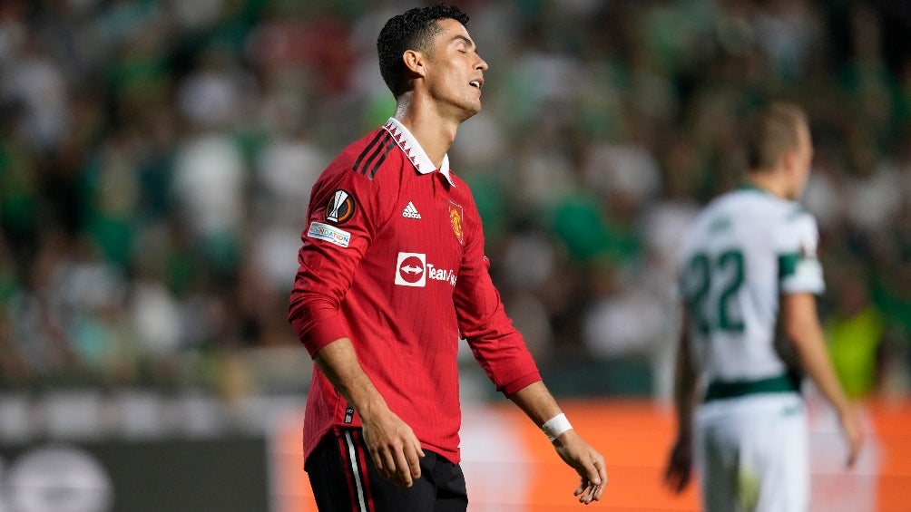 Cristiano Ronaldo frustrado por no poder marcar con el United